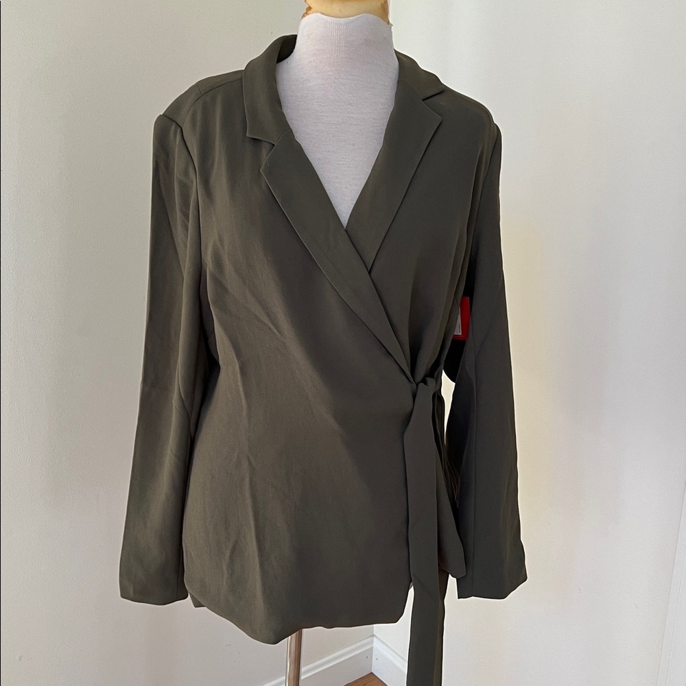 NWT! SPANX XL midnight Olive crepe wrap blazer.